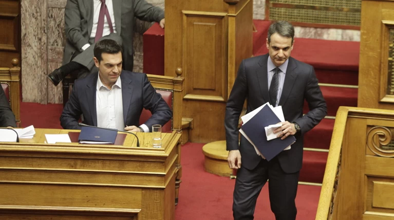 Καυτά «Ιουλιανά» με συγκρούσεις σε όλα τα μέτωπα