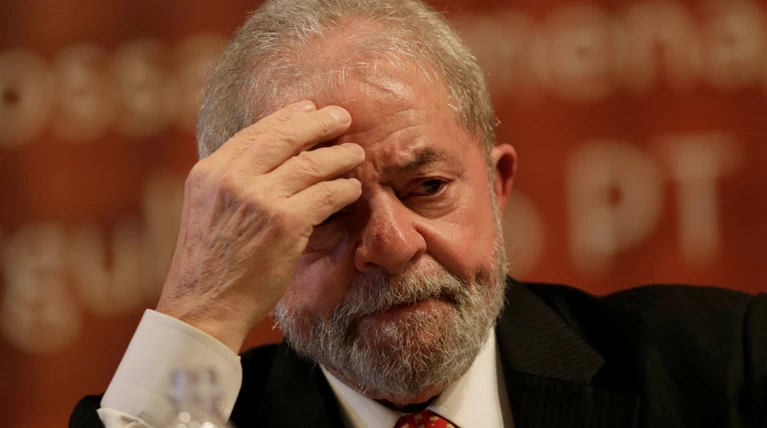 Εννιά χρόνια φυλακή στον πρώην πρόεδρο Λούλα ντα Σίλβα για διαφθορά