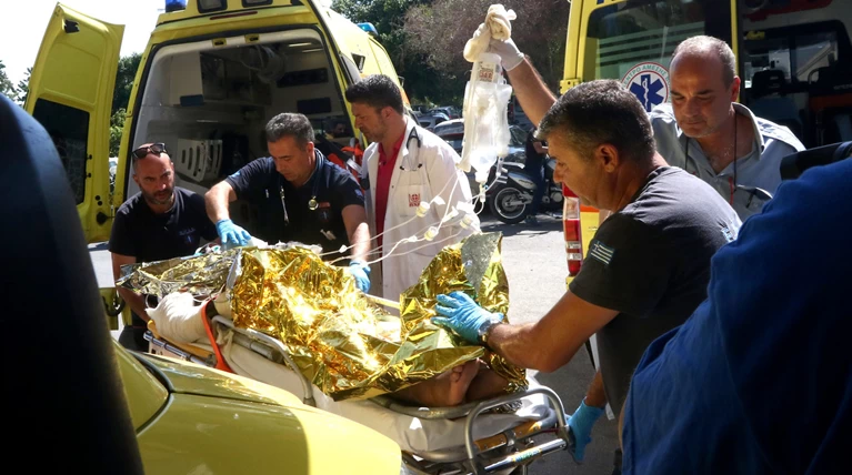 Αγωνία για τους τραυματίες του σεισμού της Κω-Σε κρίσιμη κατάσταση οι δύο