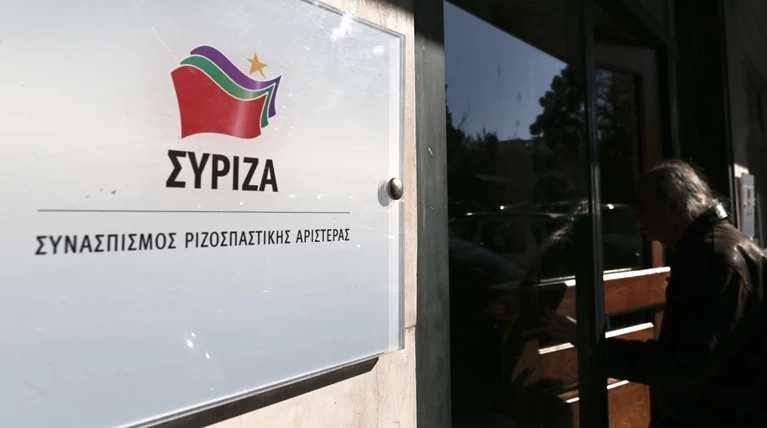 ΣΥΡΙΖΑ για Βαρουφάκη: Ευχόμαστε καλές πωλήσεις στο νέο του Βίπερ