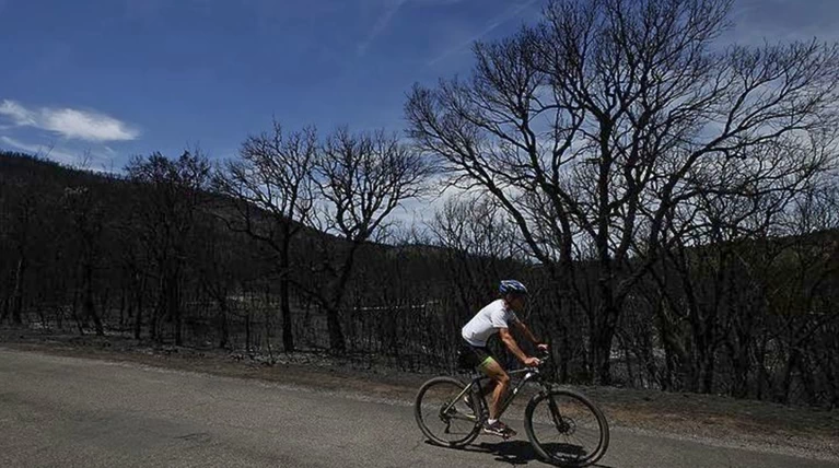 Στο Λευκό Όρος με ποδήλατο, για να βοηθήσουν παιδιά με σοβαρές ασθένειες