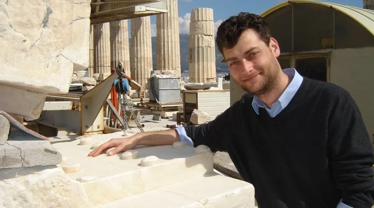 Αρθρο-ύμνος της WSJ στον ΄Ελληνα που βρήκε το κλεμμένο αγγείο του ΜΕΤ