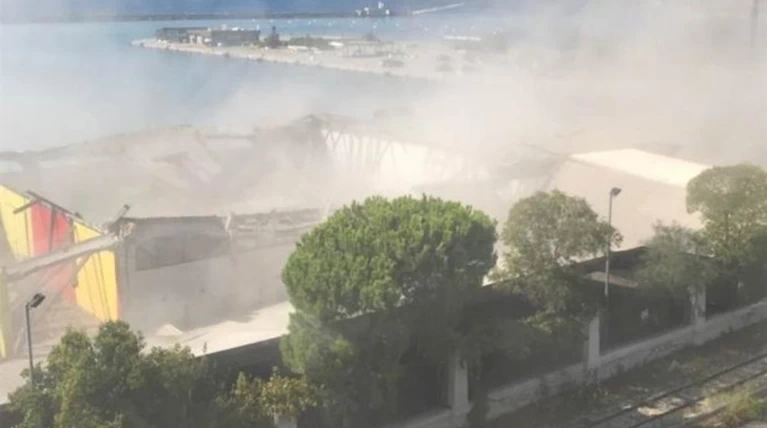 Πάτρα: Μετρήσεις του αέρα μετά την κατάρρευση της οροφής από αμίαντο