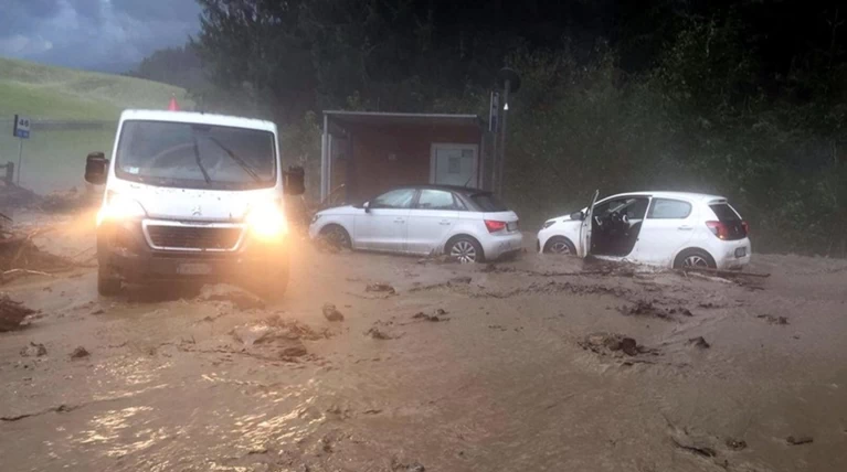 Τρελάθηκε ο καιρός στην Ιταλία, 4 νεκροί λόγω κακοκαιρίας