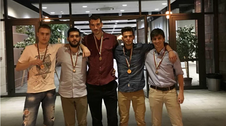 «Χρυσός» ο Γ. Κοτσόβολης στον 24ο μαθηματικό διαγωνισμό!