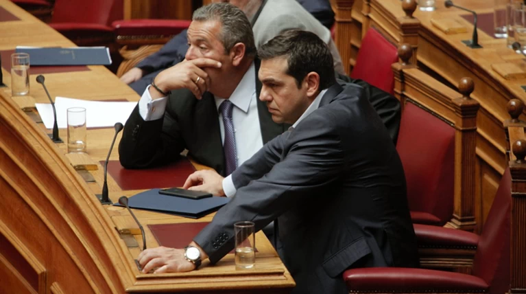 Ο Καμμένος και οι άβολες στιγμές μιας αμήχανης "συγκατοίκησης"