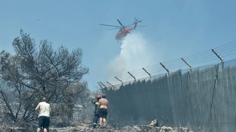 Φωτιά στη Βίλιζα στο Κορωπί
