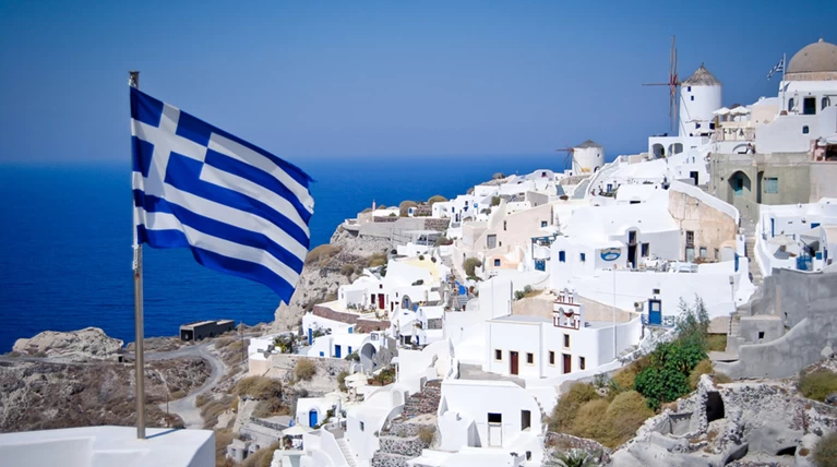Ολοταχώς για νέο ρεκόρ αφίξεων τουριστών και το 2017