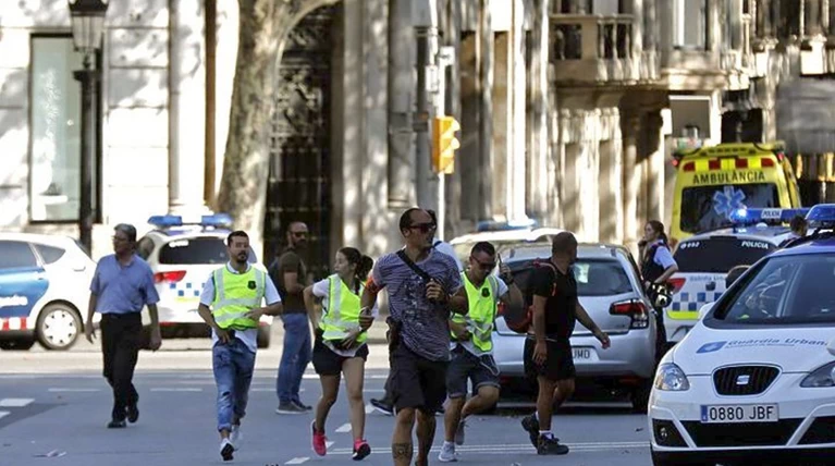 Διεθνής καταδίκη της τρομοκρατικής επίθεση στη Βαρκελώνη