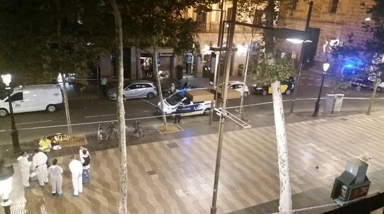 Τρόμος πάνω από την Ισπανία μετά το διπλό χτύπημα του ISIS