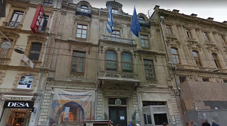 Φωτιά στο ελληνικό προξενείο στην Κωνσταντινούπολη