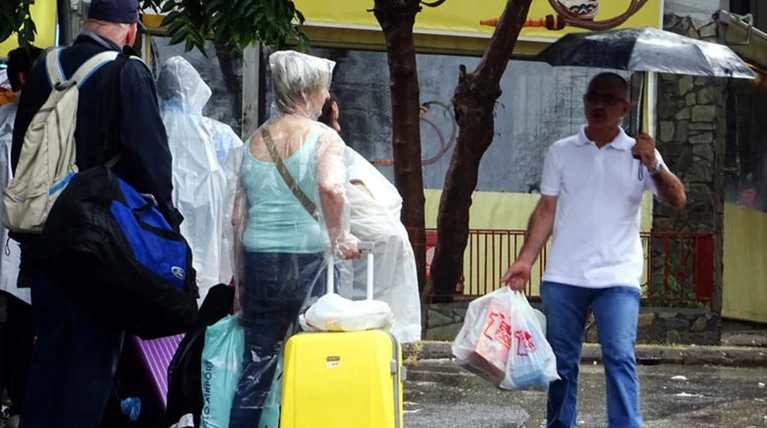 Έκτακτο δελτίο της ΕΜΥ: Έρχονται καταιγίδες και χαλάζι