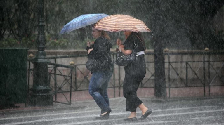 Πού θα πέσουν αύριο βροχές,καταιγίδες ακόμη και χαλάζι