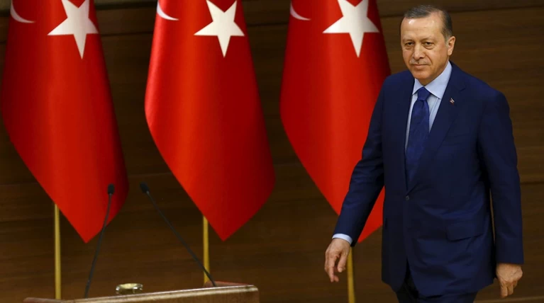 Ο Ερντογάν απειλεί ξανά τους Κούρδους της Συρίας