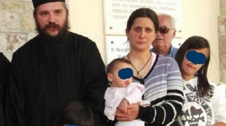 Παπάς από τα Καλάβρυτα με 9 παιδιά πέρασε στη Φιλολογία στην Πάτρα