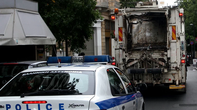 44χρονος εργαζόμενος σκοτώθηκε όταν φόρτωνε κάδο στο απορριμματοφόρο