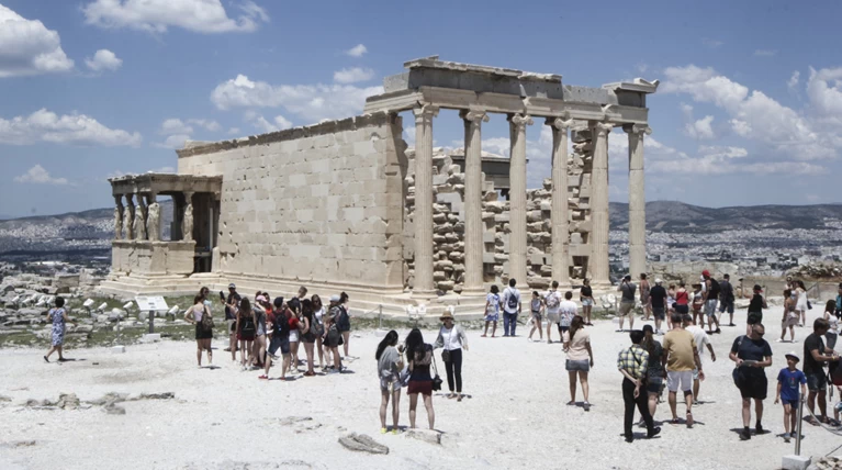Τρίωρη στάση εργασίας των έκτακτων αρχαιολόγων την Παρασκευή