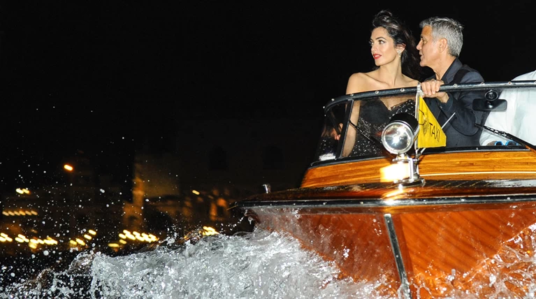 Dolce vita στη Βενετία για την πανέμορφη Αμάλ και τον Τζορτζ Κλούνεϊ