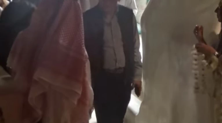 Η Ασφάλεια Αττικής...ψάχνει τις κλοπές Αράβων στη Μύκονο