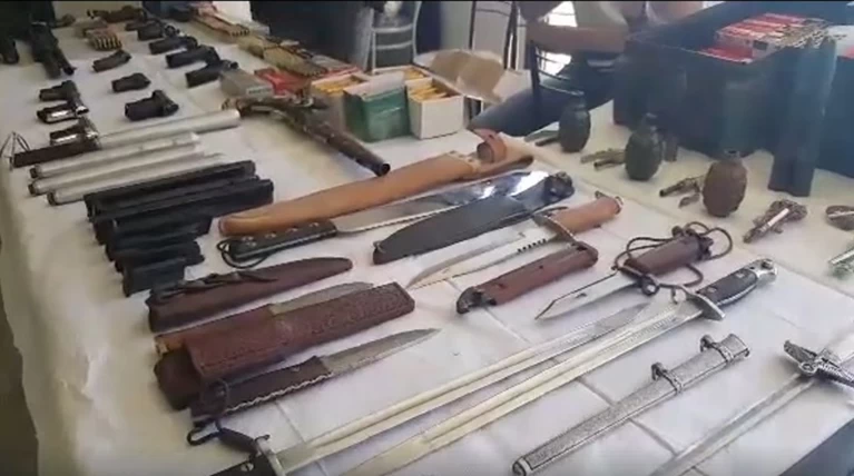 Οι «σαρδέλες Καλλονής» και οι «κουτσομούρες» έκαψαν μεγάλη σπείρα
