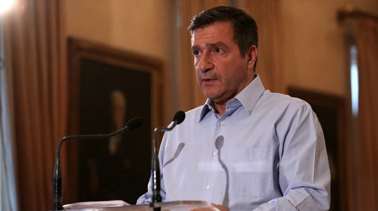 Καμίνης για Τραγάκη: Ο Μητσοτάκης έριξε την ευθύνη στο γιό αντί στον πατέρα