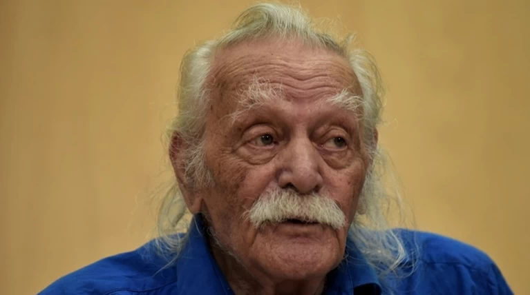 Αρνείται να παραστεί στην Πνύκα ο Μανώλης Γλέζος