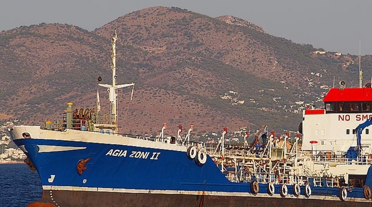 Mε 2.570 τόνους καύσιμα βυθίστηκε το «Αγ. Ζώνη στον Σαρωνικό