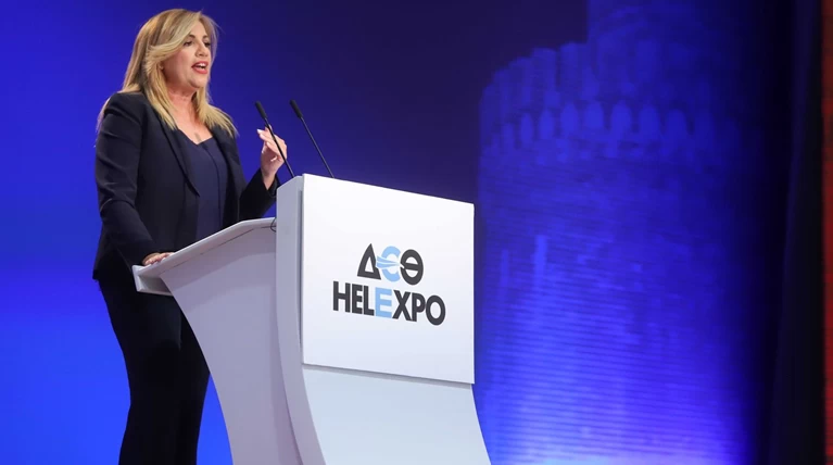 Γεννηματά στη ΔΕΘ: "Υπάρχει λύση προοδευτική και κεντροαριστερή"