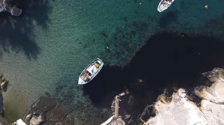 Συγκλονιστικό βίντεο από «drone»: Η οικολογική καταστροφή του Σαρωνικού