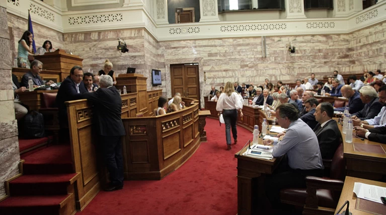 Βολές δημάρχων του Σαρωνικού για ανεπάρκεια του κράτους
