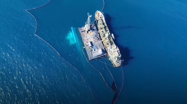 Από φιάσκο σε... φιάσκο: Στον αέρα και η απάντληση του μαζούτ