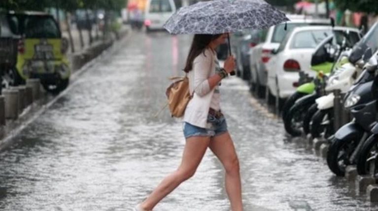 Αλλάζει ο καιρός με πτώση της θερμοκρασίας και βροχές