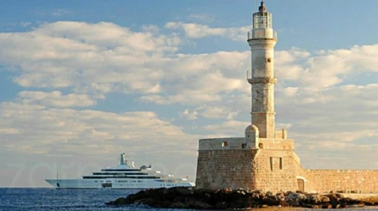 Στα Χανιά το υπεροπολυτελές Eclipse του Αμπράμοβιτς (ΦΩΤΟ)