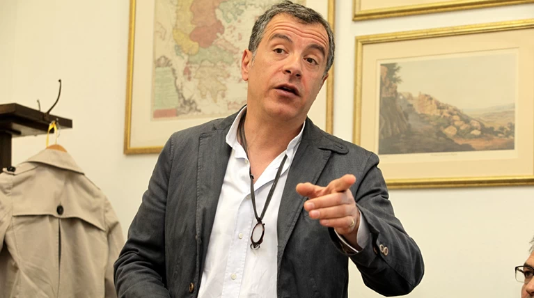 «Καρφί» Θεοδωράκη: Σουλτς όπως Τσίπρας, ωραία λόγια κενά περιεχομένου