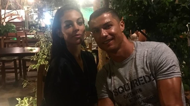 Stop the press: Ο Κριστιάνο Ρονάλντο παντρεύεται!