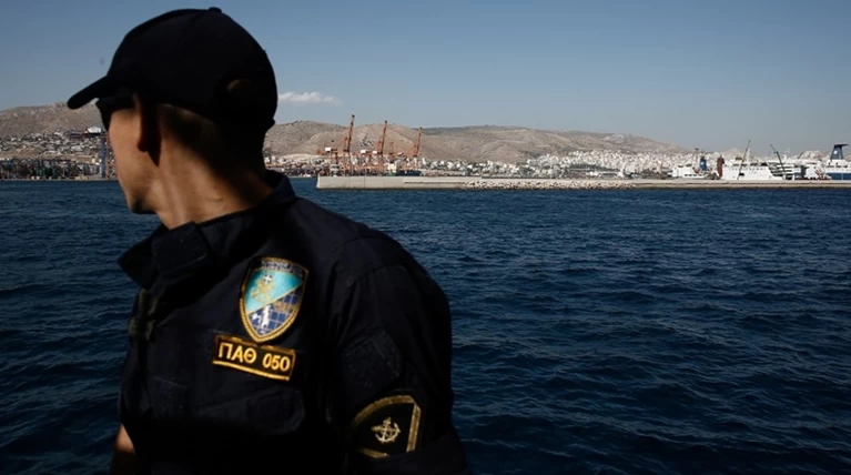 Νέα βύθιση πλοίου στον Ασπρόπυργο με... άμεση κινητοποίηση