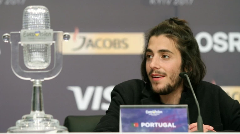 Νικήτης Eurovision: Διασωληνωμένος στην εντατική δίνει μάχη για τη ζωή του