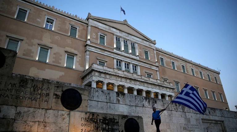 Handelsblatt: Δύσκολοι καιροί για την Αθήνα μετά τις γερμανικές εκλογές
