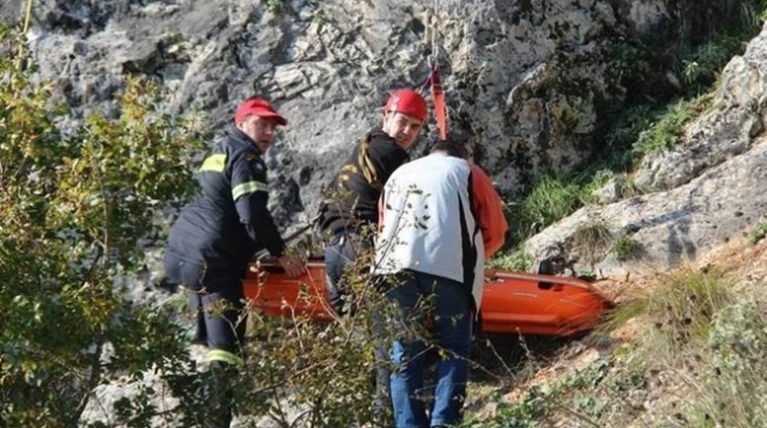 Συναγερμός για γυναίκα που έπεσε σε δύσβατη περιοχή στα Χανιά
