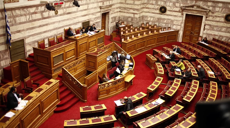 «Ναι» επί της αρχής στο νομοσχέδιο για την ταυτότητα φύλου