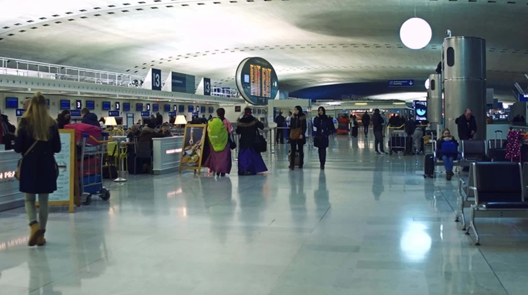 Xάος στα αεροδρόμια σε όλο τον κόσμο -Κατέρρευσε το check in