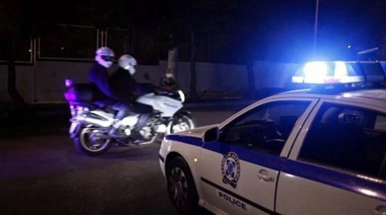 Έκλεψε αυτοκίνητο και μετά ζαχαροπλαστείο: Πήρε χρήματα και ποτά