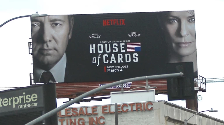Το Netflix κόβει κάθε σχέση με τον Κέβιν Σπέισι μετά τις αποκαλύψεις