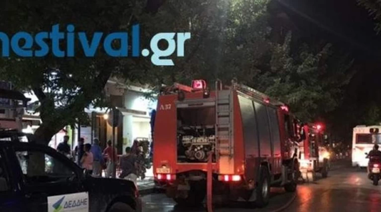 Φωτιά σε κατάστημα στο κέντρο της Θεσσαλονίκης