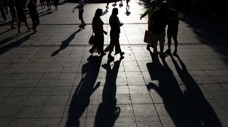 ΟΟΣΑ: Θλιβερή πρωτιά στην ασφαλιστική κάλυψη των Ελλήνων