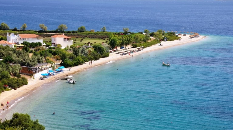 Εντεκάχρονος σώθηκε από πνιγμό χάρη στον αντιδήμαρχο Αλοννήσου