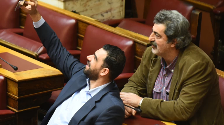 Απίστευτη επίθεση βουλευτή του ΣΥΡΙΖΑ στη δήμαρχο Μάνδρας