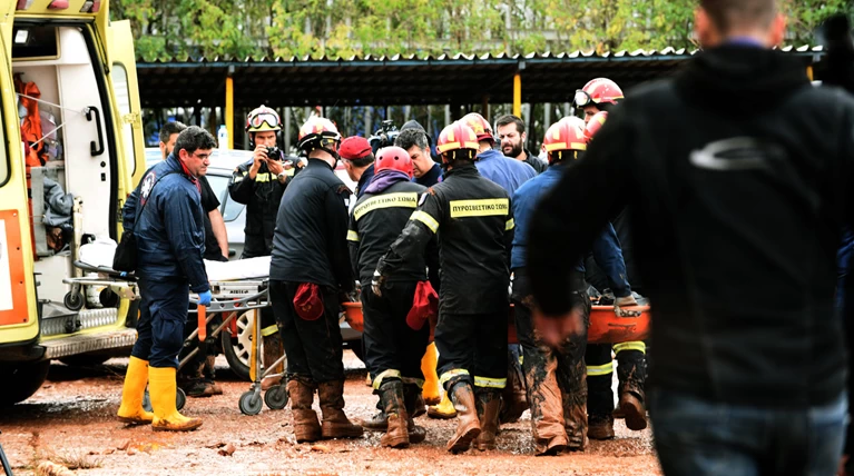 Στους 21 οι νεκροί στη Μάνδρα- Εντοπίστηκε κι άλλη σορός