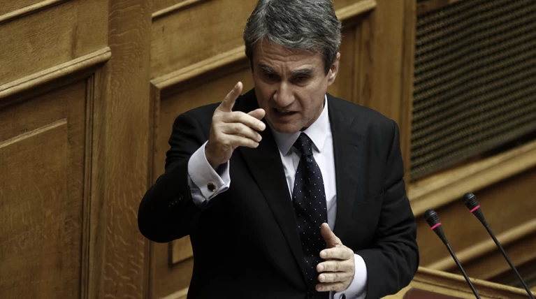 Νέα έγγραφα & ερωτήματα Λοβέρδου στον Π.Καμμένο για τα «χαμένα» 66 εκατ.€
