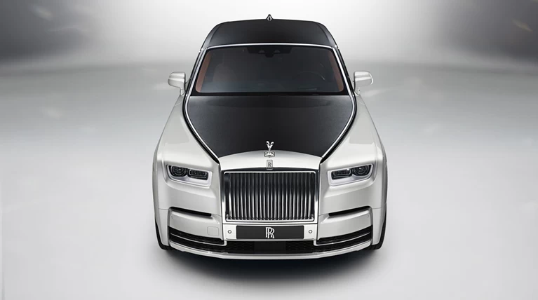 Η Rolls Royce Phantom είναι το απόλυτο πολυτελές αυτοκίνητο